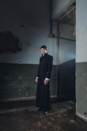 1/9 | State of Chaos Spring 2027 Menswear | Photo: María Viacava | Courtesy of State of Chaos State of Chaos Spring 2027 Menswear | Photo: María Viacava | Courtesy of State of Chaos