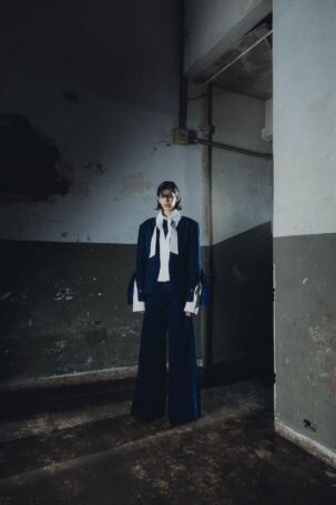 2/9 | State of Chaos Spring 2027 Menswear | Photo: María Viacava | Courtesy of State of Chaos State of Chaos Spring 2027 Menswear | Photo: María Viacava | Courtesy of State of Chaos