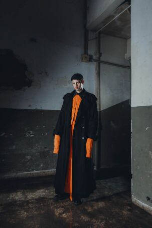 5/9 | State of Chaos Spring 2027 Menswear | Photo: María Viacava | Courtesy of State of Chaos State of Chaos Spring 2027 Menswear | Photo: María Viacava | Courtesy of State of Chaos