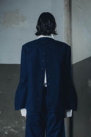 6/27 | State of Chaos Spring 2027 Menswear Details | Photo: María Viacava | Courtesy of State of Chaos State of Chaos Spring 2027 Menswear Details | Photo: María Viacava | Courtesy of State of Chaos