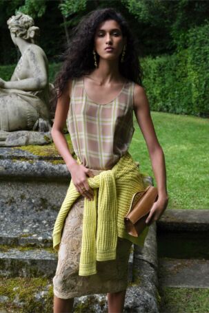 6/67 | Elie Saab Resort 2027 | Courtesy of Elie Saab Elie Saab Resort 2027 | Courtesy of Elie Saab