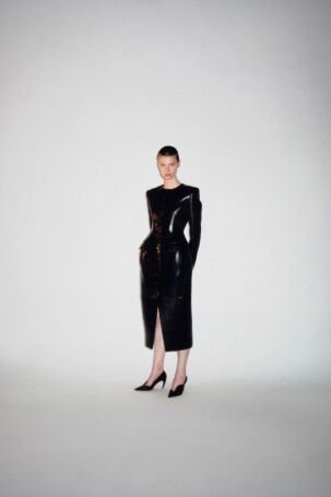 2/52 | KHAITE Resort 2027 | Photo: Hanna Tveite | Courtesy of KHAITE KHAITE Resort 2027 | Photo: Hanna Tveite | Courtesy of KHAITE