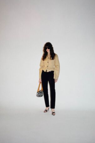 9/52 | KHAITE Resort 2027 | Photo: Hanna Tveite | Courtesy of KHAITE KHAITE Resort 2027 | Photo: Hanna Tveite | Courtesy of KHAITE