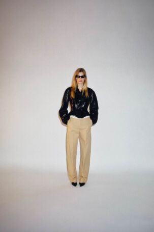 10/52 | KHAITE Resort 2027 | Photo: Hanna Tveite | Courtesy of KHAITE KHAITE Resort 2027 | Photo: Hanna Tveite | Courtesy of KHAITE