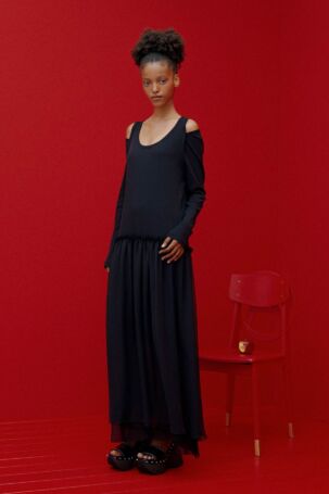 7/39 | UNDERCOVER Resort 2027 | Courtesy of UNDERCOVER UNDERCOVER Resort 2027 | Courtesy of UNDERCOVER