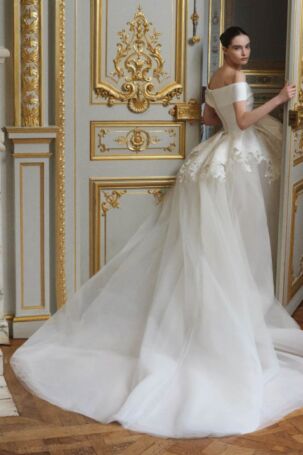 1/51 | Elie Saab Spring 2027 Bridal | Courtesy of Elie Saab Elie Saab Spring 2027 Bridal | Courtesy of Elie Saab