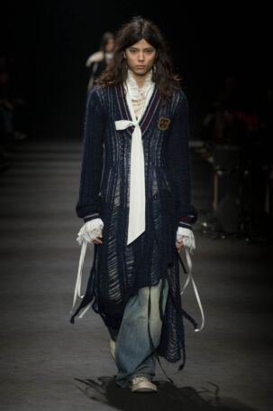 11/42 | Ann Demeulemeester Fall 2026 | Photo: NOWFASHION.com Ann Demeulemeester Fall 2026 | Photo: NOWFASHION.com