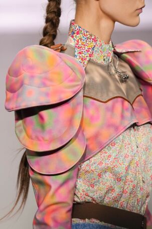 2/48 | Details at Anrealage Fall 2026 | Courtesy of Anrealage Details at Anrealage Fall 2026 | Courtesy of Anrealage