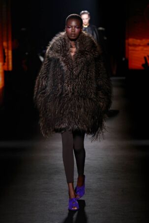 12/82 | Balenciaga Fall 2026 | Photo: NOWFASHION.com Balenciaga Fall 2026 | Photo: NOWFASHION.com