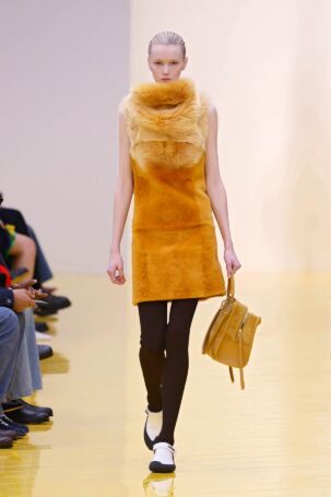6/67 | Loewe Fall 2026 | Photo: NOWFASHION.com Loewe Fall 2026 | Photo: NOWFASHION.com