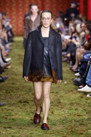 8/66 | Miu Miu Fall 2026 | Photo: NOWFASHION.com Miu Miu Fall 2026 | Photo: NOWFASHION.com