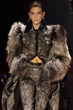 10/16 | Schiaparelli Fall 2026 Details | Courtesy of Schiaparelli Schiaparelli Fall 2026 Details | Courtesy of Schiaparelli