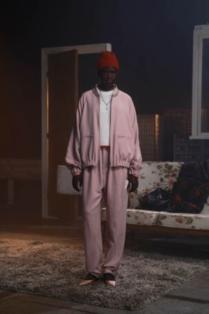 12/59 | UNDERCOVER Fall 2026 | Photo: Cindy Sherman | Courtesy of UNDERCOVER UNDERCOVER Fall 2026 | Photo: Cindy Sherman | Courtesy of UNDERCOVER