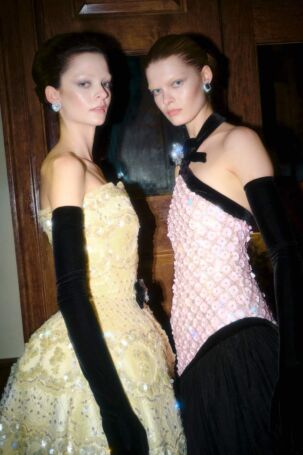 5/13 | Richard Quinn Fall 2026 Backstage | Photo: Eeva Rinne | Courtesy of British Fashion Council Richard Quinn Fall 2026 Backstage | Photo: Eeva Rinne | Courtesy of British Fashion Council