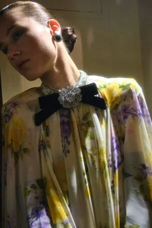9/13 | Richard Quinn Fall 2026 Backstage | Photo: Eeva Rinne | Courtesy of British Fashion Council Richard Quinn Fall 2026 Backstage | Photo: Eeva Rinne | Courtesy of British Fashion Council