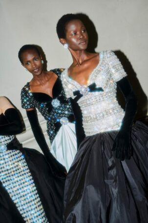 10/13 | Richard Quinn Fall 2026 Backstage | Photo: Eeva Rinne | Courtesy of British Fashion Council Richard Quinn Fall 2026 Backstage | Photo: Eeva Rinne | Courtesy of British Fashion Council