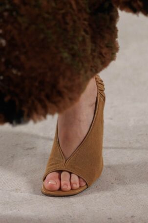 4/146 | Details at DIOTIMA Fall 2026 | Courtesy of DIOTIMA Details at DIOTIMA Fall 2026 | Courtesy of DIOTIMA