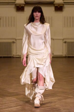 5/25 | Anne Sofie Madsen Fall 2026 | Photo: James Cochrane | Courtesy of Copenhagen Fashion Week Anne Sofie Madsen Fall 2026 | Photo: James Cochrane | Courtesy of Copenhagen Fashion Week