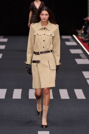 2/34 | Baum und Pferdgarten Fall 2026 | Photo: James Cochrane | Courtesy of Copenhagen Fashion Week Baum und Pferdgarten Fall 2026 | Photo: James Cochrane | Courtesy of Copenhagen Fashion Week