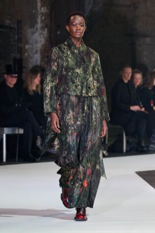 2/66 | Henrik Vibskov Fall 2026 | Photo: James Cochrane | Courtesy of Copenhagen Fashion Week Henrik Vibskov Fall 2026 | Photo: James Cochrane | Courtesy of Copenhagen Fashion Week