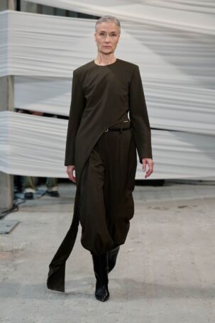 2/30 | HERSKIND Fall 2026 | Photo: James Cochrane | Courtesy of Copenhagen Fashion Week HERSKIND Fall 2026 | Photo: James Cochrane | Courtesy of Copenhagen Fashion Week