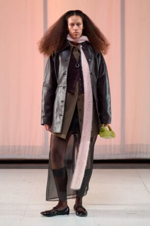 9/44 | Holzweiler Fall 2026 | Photo: James Cochrane | Courtesy of Copenhagen Fashion Week Holzweiler Fall 2026 | Photo: James Cochrane | Courtesy of Copenhagen Fashion Week