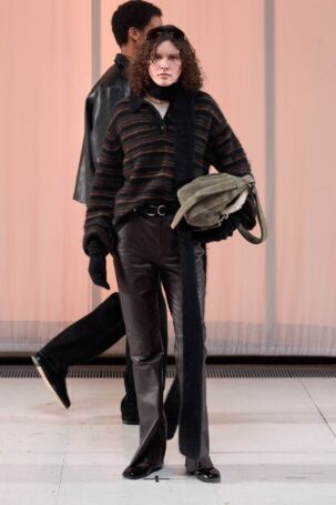10/44 | Holzweiler Fall 2026 | Photo: James Cochrane | Courtesy of Copenhagen Fashion Week Holzweiler Fall 2026 | Photo: James Cochrane | Courtesy of Copenhagen Fashion Week