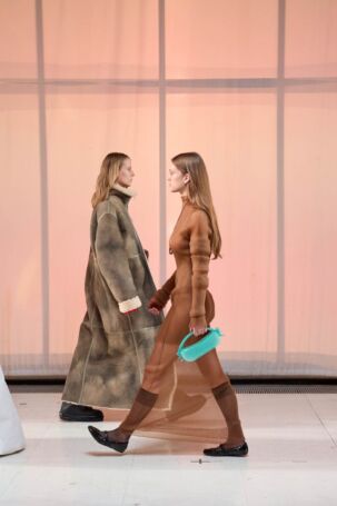 2/16 | Setting at Holzweiler Fall 2026 | Photo: James Cochrane | Courtesy of Copenhagen Fashion Week Setting at Holzweiler Fall 2026 | Photo: James Cochrane | Courtesy of Copenhagen Fashion Week