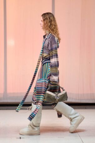10/16 | Setting at Holzweiler Fall 2026 | Photo: James Cochrane | Courtesy of Copenhagen Fashion Week Setting at Holzweiler Fall 2026 | Photo: James Cochrane | Courtesy of Copenhagen Fashion Week