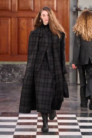 7/32 | MKDT Studio Fall 2026 | Photo: James Cochrane | Courtesy of Copenhagen Fashion Week MKDT Studio Fall 2026 | Photo: James Cochrane | Courtesy of Copenhagen Fashion Week