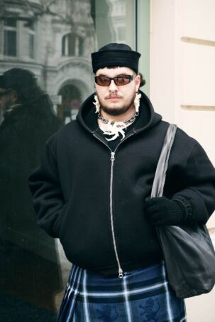 2/14 | Street Style at Andrej Gronau Fall 2026 | Photo: Ben Moenks | Courtesy of Berlin Fashion Week Street Style at Andrej Gronau Fall 2026 | Photo: Ben Moenks | Courtesy of Berlin Fashion Week