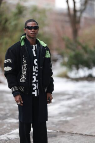 6/31 i D D (@sir.wilow) at BUZIGAHILL Fall 2026, Berlin Fashion Week | Photo: Jeremy Moeller | Courtesy of Berlin Fashion Week i D D (@sir.wilow) at BUZIGAHILL Fall 2026, Berlin Fashion Week | Photo: Jeremy Moeller | Courtesy of Berlin Fashion Week