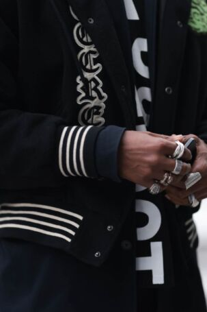 7/31 i D D (@sir.wilow) at BUZIGAHILL Fall 2026, Berlin Fashion Week | Photo: Jeremy Moeller | Courtesy of Berlin Fashion Week i D D (@sir.wilow) at BUZIGAHILL Fall 2026, Berlin Fashion Week | Photo: Jeremy Moeller | Courtesy of Berlin Fashion Week