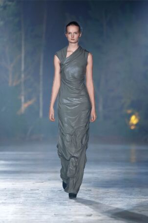 6/42 | Danny Reinke Fall 2026 | Photo: Sebastian Reuter for Getty Images | Courtesy of Berlin Fashion Week Danny Reinke Fall 2026 | Photo: Sebastian Reuter for Getty Images | Courtesy of Berlin Fashion Week