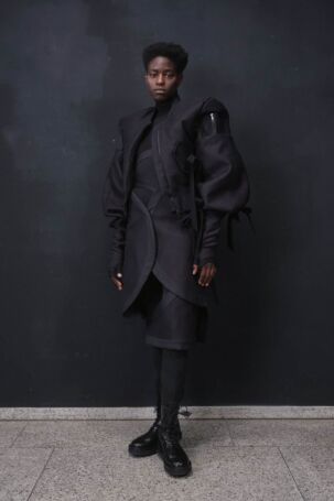 4/14 | Esther Perbandt Fall 2026 | Photo: Ansgar Sollmann | Courtesy of Berlin Fashion Week Esther Perbandt Fall 2026 | Photo: Ansgar Sollmann | Courtesy of Berlin Fashion Week