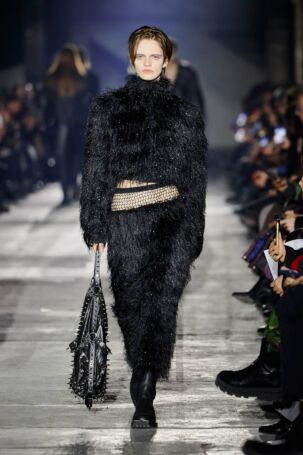 8/25 | John Lawrence Sullivan Fall 2026 | Photo: Finnegan Koichi Godenschweger | Courtesy of Berlin Fashion Week John Lawrence Sullivan Fall 2026 | Photo: Finnegan Koichi Godenschweger | Courtesy of Berlin Fashion Week