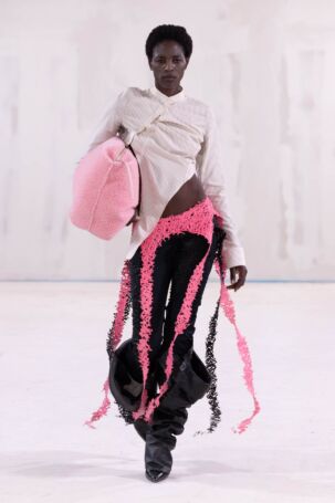 3/21 | Kasia Kucharska Fall 2026 | Photo: Andreas Hofrichter | Courtesy of Berlin Fashion Week Kasia Kucharska Fall 2026 | Photo: Andreas Hofrichter | Courtesy of Berlin Fashion Week