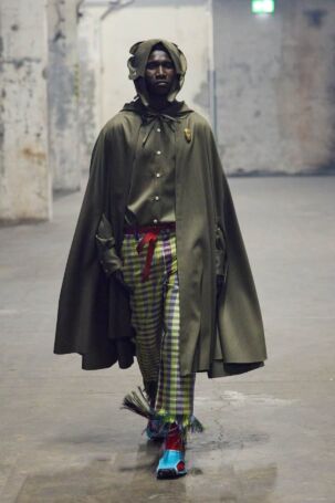 10/15 | Kenneth Ize Fall 2026 | Photo: Finnegan Koichi Godenschweger | Courtesy of Berlin Fashion Week Kenneth Ize Fall 2026 | Photo: Finnegan Koichi Godenschweger | Courtesy of Berlin Fashion Week