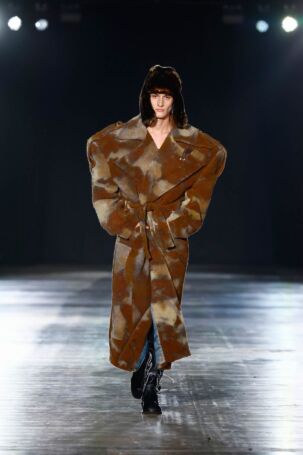 9/24 | Kilian Kerner Fall 2026 | Photo: Sebastian Reuter | Courtesy of Berlin Fashion Week Kilian Kerner Fall 2026 | Photo: Sebastian Reuter | Courtesy of Berlin Fashion Week