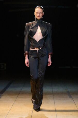 1/24 | Laura Gerte Fall 2026 | Photo: James Cochrane | Courtesy of Berlin Fashion Week Laura Gerte Fall 2026 | Photo: James Cochrane | Courtesy of Berlin Fashion Week