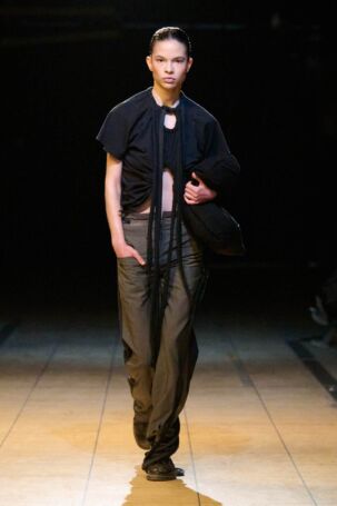 8/24 | Laura Gerte Fall 2026 | Photo: James Cochrane | Courtesy of Berlin Fashion Week Laura Gerte Fall 2026 | Photo: James Cochrane | Courtesy of Berlin Fashion Week