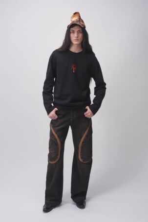 9/10 | LUEDER Fall 2026 | Photo: Ansgar Sollmann | Courtesy of Berlin Fashion Week LUEDER Fall 2026 | Photo: Ansgar Sollmann | Courtesy of Berlin Fashion Week