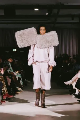 2/27 | Nowrubi Fall 2026 | Photo: Emil Gentes | Courtesy of Berlin Fashion Week Nowrubi Fall 2026 | Photo: Emil Gentes | Courtesy of Berlin Fashion Week
