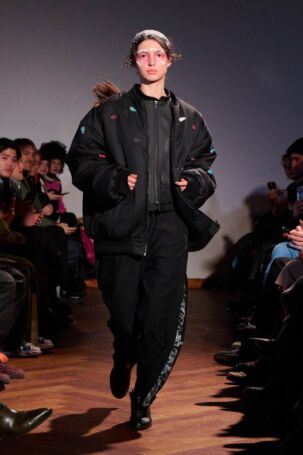 1/31 | PLNGNS Fall 2026 | Photo: James Cochrane | Courtesy of Berlin Fashion Week PLNGNS Fall 2026 | Photo: James Cochrane | Courtesy of Berlin Fashion Week
