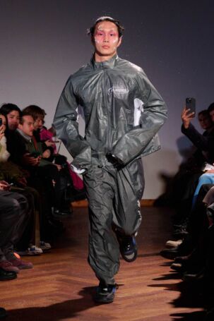 4/31 | PLNGNS Fall 2026 | Photo: James Cochrane | Courtesy of Berlin Fashion Week PLNGNS Fall 2026 | Photo: James Cochrane | Courtesy of Berlin Fashion Week