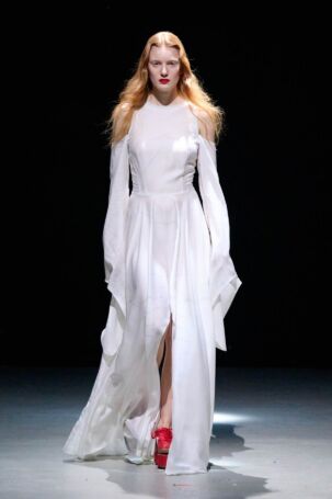 12/35 | Rebekka Ruétz Fall 2026 | Photo: James Cochrane | Courtesy of Berlin Fashion Week Rebekka Ruétz Fall 2026 | Photo: James Cochrane | Courtesy of Berlin Fashion Week