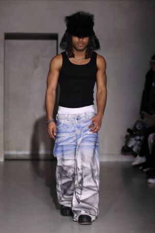 6/30 | sample030 Fall 2026 | Photo: Boris Marberg | Courtesy of Berlin Fashion Week sample030 Fall 2026 | Photo: Boris Marberg | Courtesy of Berlin Fashion Week