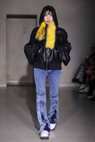9/30 | sample030 Fall 2026 | Photo: Boris Marberg | Courtesy of Berlin Fashion Week sample030 Fall 2026 | Photo: Boris Marberg | Courtesy of Berlin Fashion Week