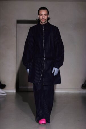 10/30 | sample030 Fall 2026 | Photo: Boris Marberg | Courtesy of Berlin Fashion Week sample030 Fall 2026 | Photo: Boris Marberg | Courtesy of Berlin Fashion Week