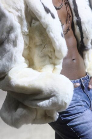 7/31 | Details at SF1OG Fall 2026 | Photo: Ines Bahr | Courtesy of Berlin Fashion Week Details at SF1OG Fall 2026 | Photo: Ines Bahr | Courtesy of Berlin Fashion Week